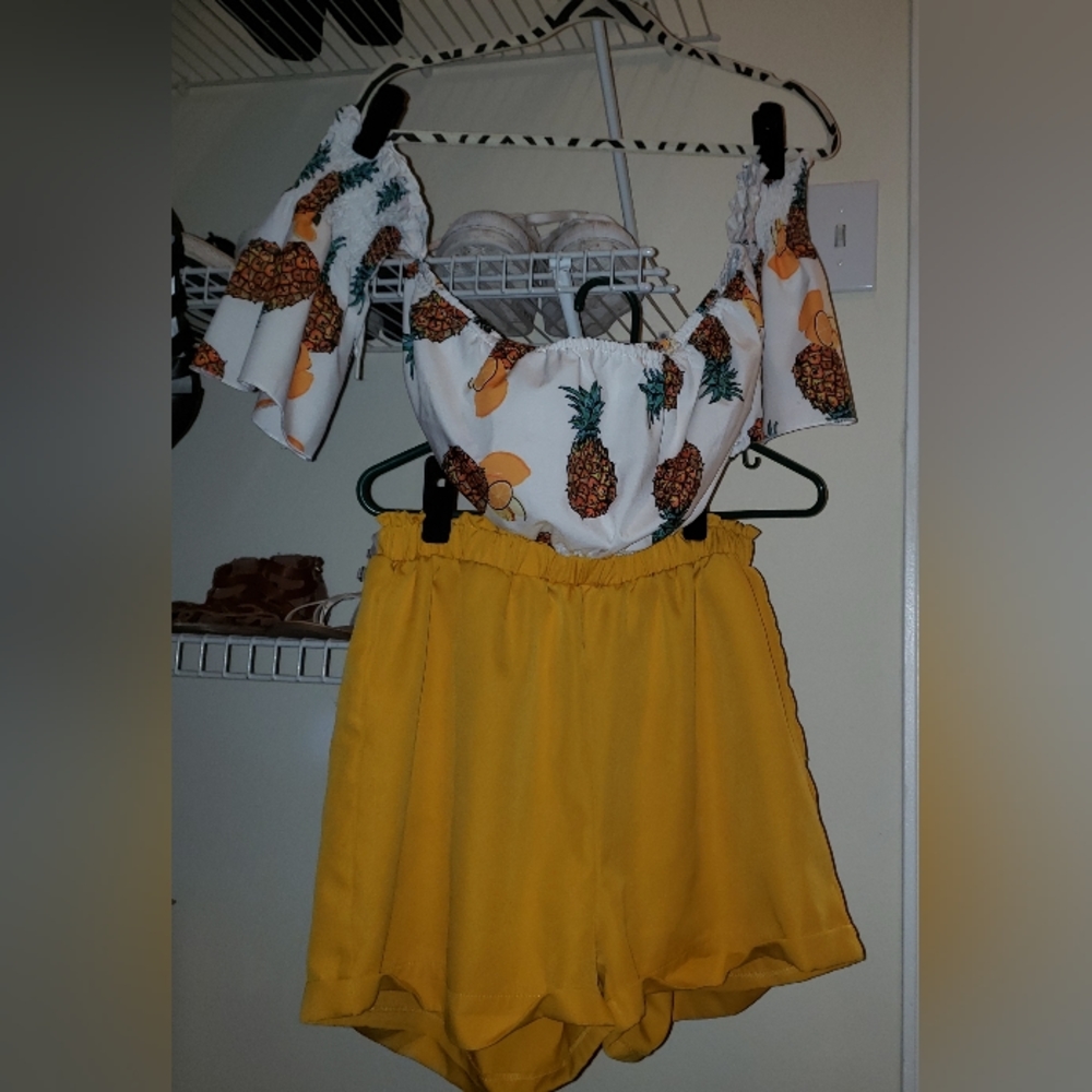 Shein Curve Pineapple Top w/Shorts